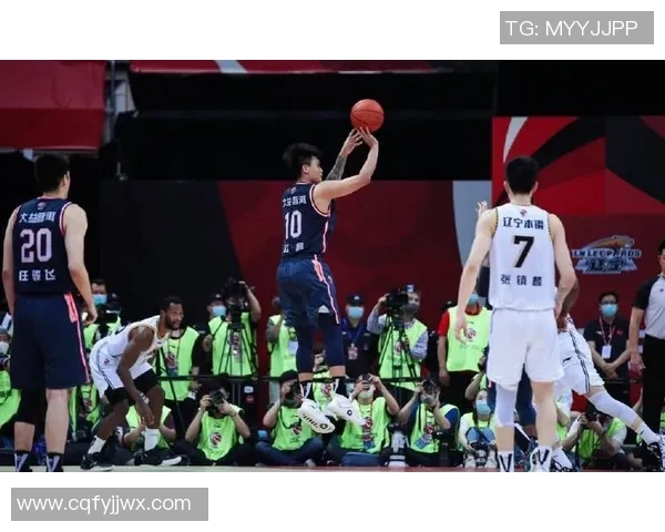 篮球明星fm带你走进篮球世界的精彩瞬间与传奇故事